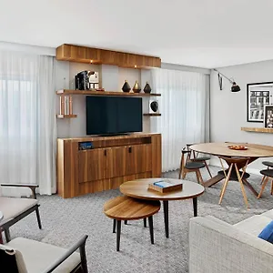 Le Meridien Etoile מלון