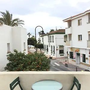 1½ Min. Walk From The Apartamento Mijas