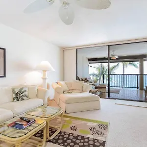 Kona Nalu #302 Holiday home